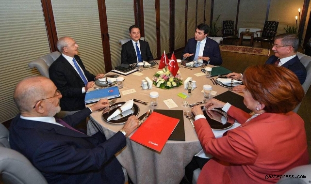 Altılı masa Saadet Partisi lideri Temel Karamollaoğlu ev sahipliğinde toplandı!