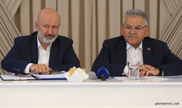 Başkan Büyükkılıç’tan Kocasinan’da muhtarlarla istişare toplantısı!
