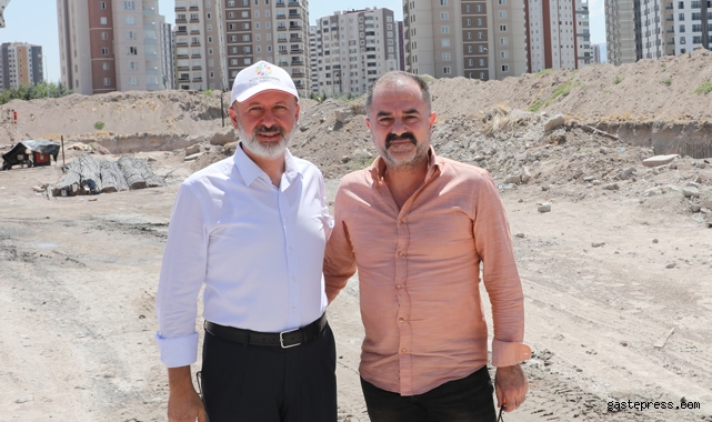 Başkan Çolakbayrakdar, "İlçemizin Geleceği için Çalışıyoruz"