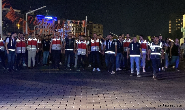Beyoğlu’nda 200 polisin katıldığı geniş çaplı asayiş uygulaması!