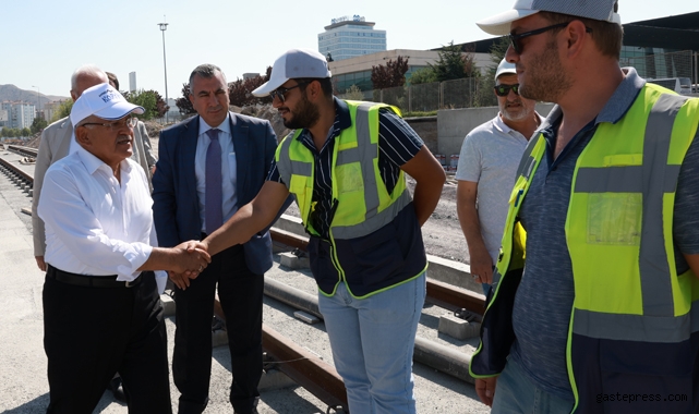 Büyükkılıç: "6,7 Kilometrelik Tramvay Hattımızın Son Anlarına Yaklaşmış Durumdayız"