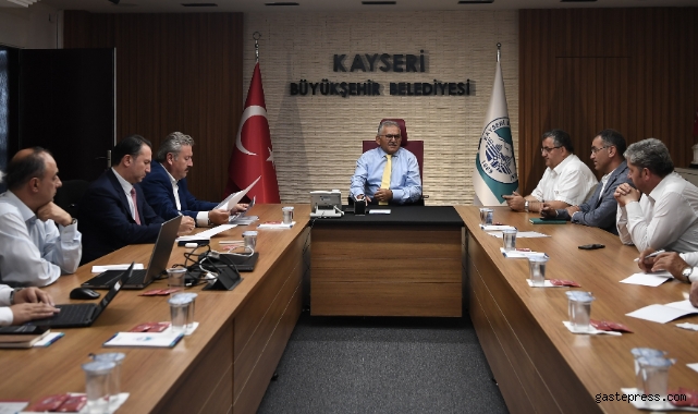 Büyükkılıç’tan başkanlarla Kayserigaz zirvesi!