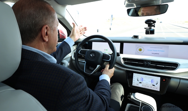 Cumhurbaşkanı Erdoğan Bilişim Vadisi'nde TOGG'u test etti!