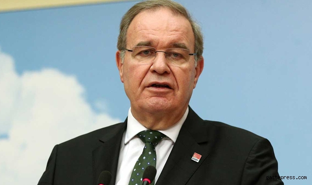 Faik Öztrak'tan tahıl gemileri açıklaması: Milletimizin boğazından hala ucuz lokma geçmiyor!