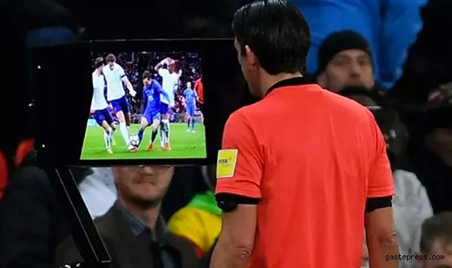 İngiltere'de Premier Lig'den devrim gibi VAR kararı!
