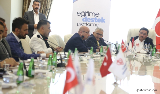 Kayseri Valisi Çiçek ve Başkan Büyükkılıç'tan "Eğitim" zirvesi!