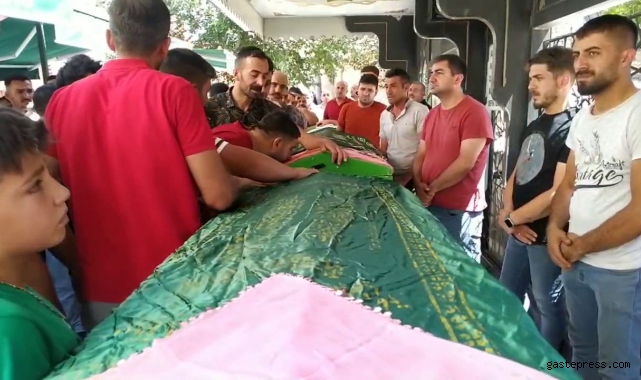 Kazada hayatını kaybeden kız kardeşler toprağa verildi!