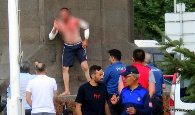 Kendine zarar veren şahsı polis etkisiz hale getirdi!