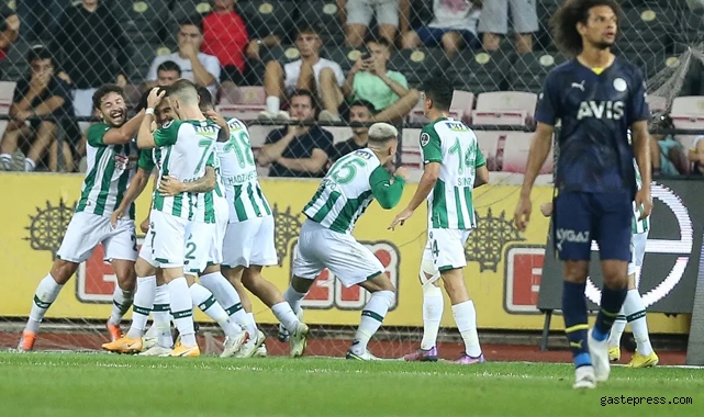 Konyaspor Fenerbahçe'yi tek golle mağlup etti!