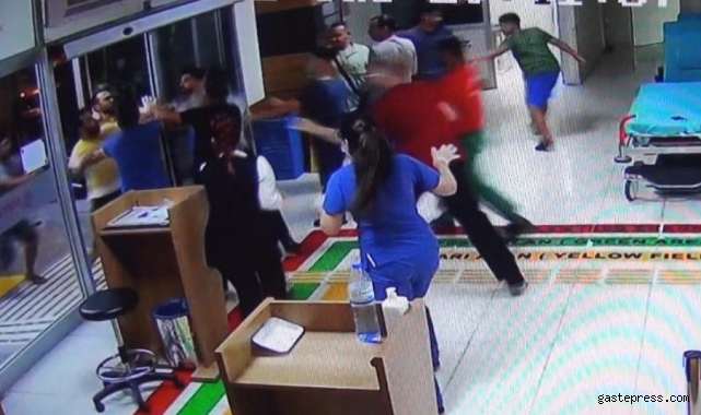 Önce eşini sonra sağlık çalışanlarını darp etti!