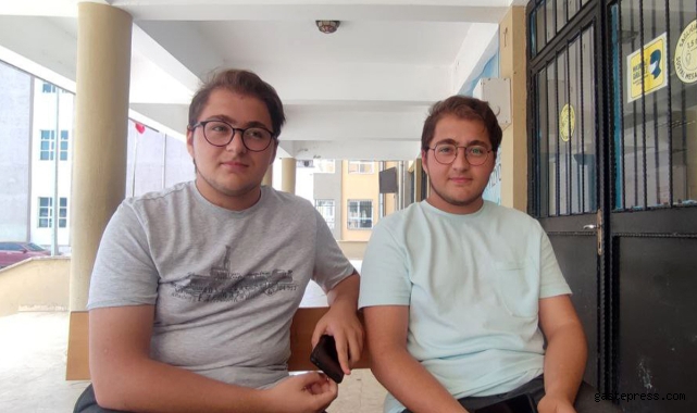 Tek yumurta ikizleri YKS'den aynı puanı alıp, aynı üniversiteye yerleşti!