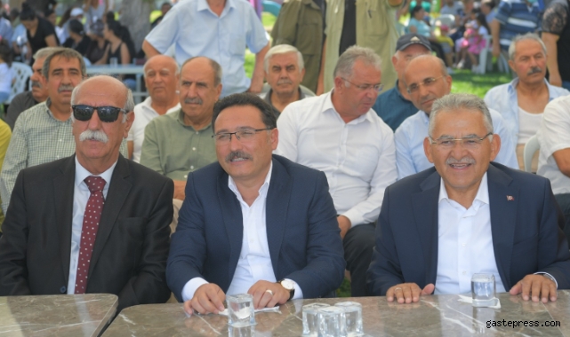 Vali Çiçek: “Bin yıldır Ehl-i Beyt’e vefa gösteren bu topluluk bizi yalnız bırakmadı”
