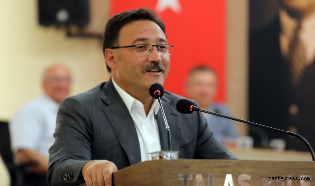 Vali Çiçek “İnsanların gönlüne girmek, reyini almak kolay iş değil"