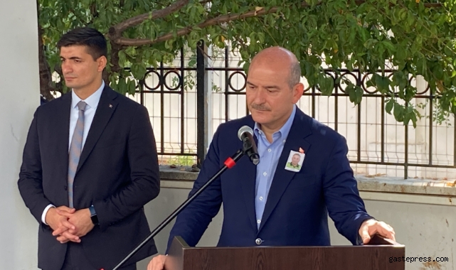 Bakan Soylu, Mersin şehidi polis Sedat Gezer için düzenlenen törende konuştu!
