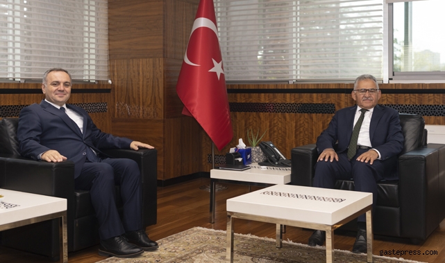 Başkan Büyükkılıç, ERÜ ve KAYÜ Rektörleri ile Bir Araya Geldi!