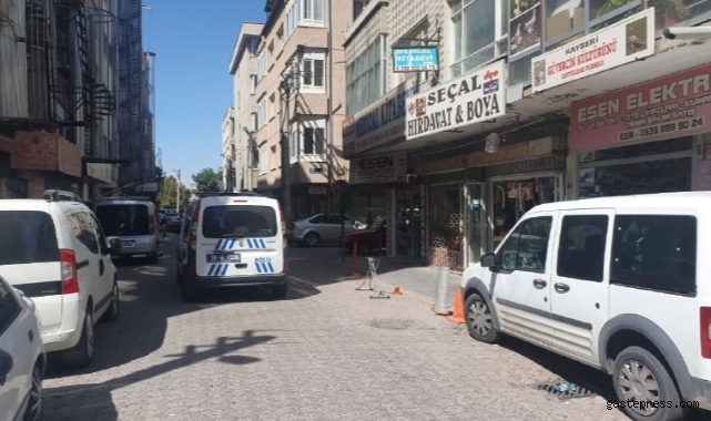 Evinde asılı halde bulundu!