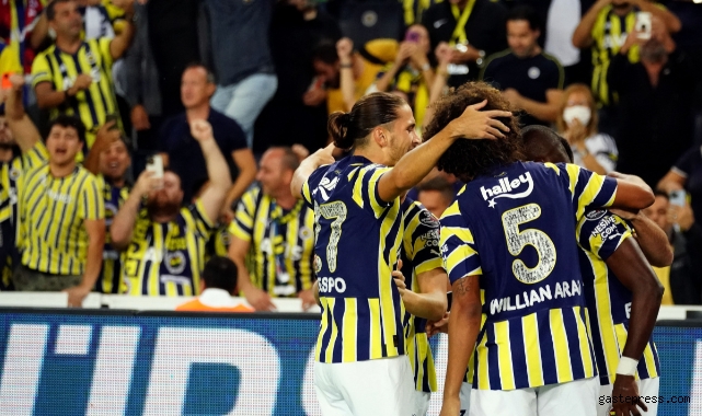 Fenerbahçe'den gövde gösterisi! Kadıköy'de şov yaptı!