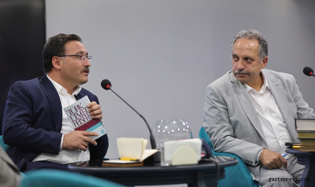 Gençlerle kitap sohbetlerinde 'Türk Devleti Felsefesi konuşuldu'
