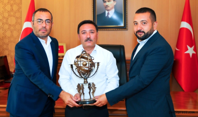 İşadamı Demirel ve Akgül'den Vali Çiçek'e ziyaret!