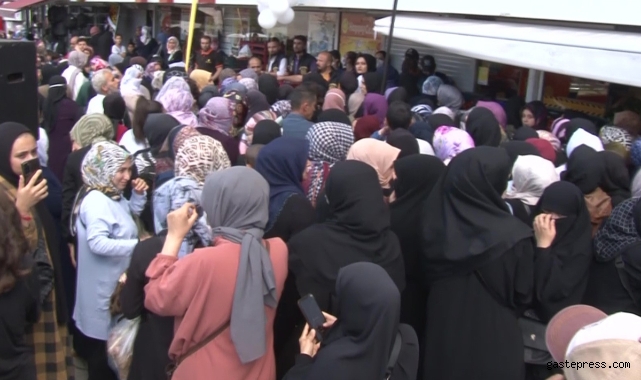 İstanbul'da indirim izdihamı: Mağazanın kepenkleri kapatıldı!