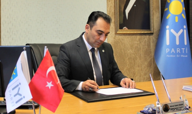 İYİ Partili Sebati Ataman: '18 Eylül’de meydanı kaplayan en büyük şey kaleye astığınız pankart olacaktır'