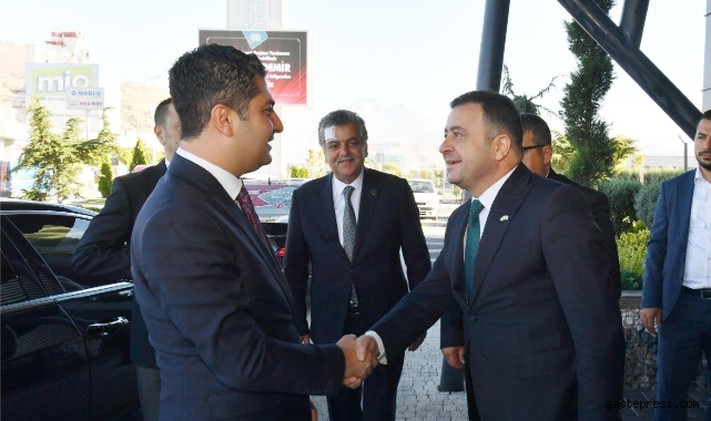 Özdemir’den Kayseri OSB yönetimine hayırlı olsun ziyareti!
