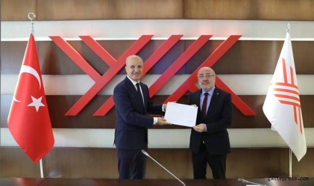 Rektörü Prof. Dr. Kurtuluş Karamustafa, “Rektörlük Mazbatasını” Aldı!