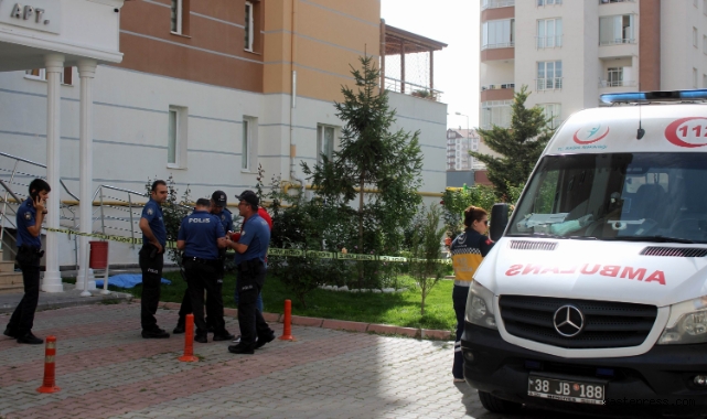 11. kattan düşen kadın hayatını kaybetti!