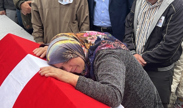 3 arkadaşın cenazesine yoğun katılım!