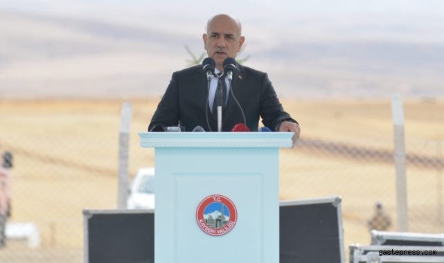 Bakan Kirişci: “Artık ülkeyi bir bütün olarak gören ve eşit yurttaşlık temelinde bir bakışa sahip olan yönetime kavuştuk”
