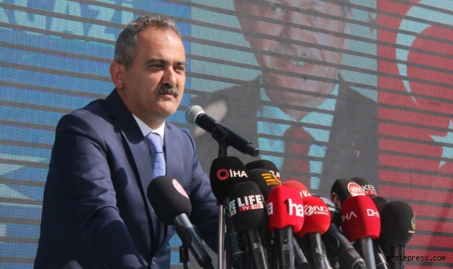 Bakan Özer: "Eğitim sistemimiz 150’ye yakın ülkenin nüfusundan çok daha büyük"
