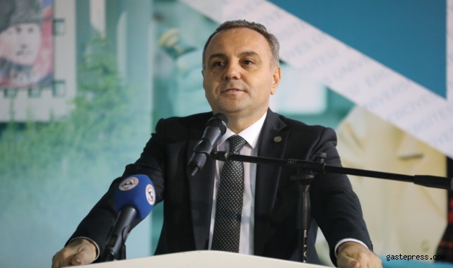ERÜ Rektörü Altun, İdari Personel ile Bir Araya Geldi!