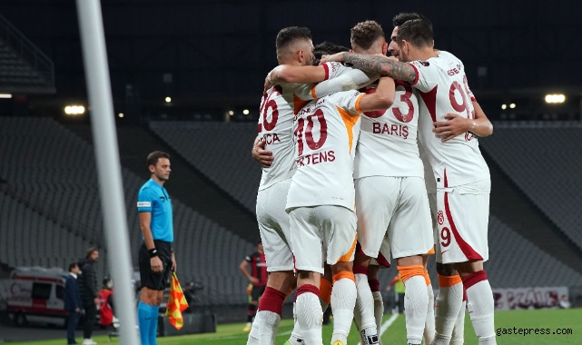 Galatasaray derbi öncesi moral buldu!