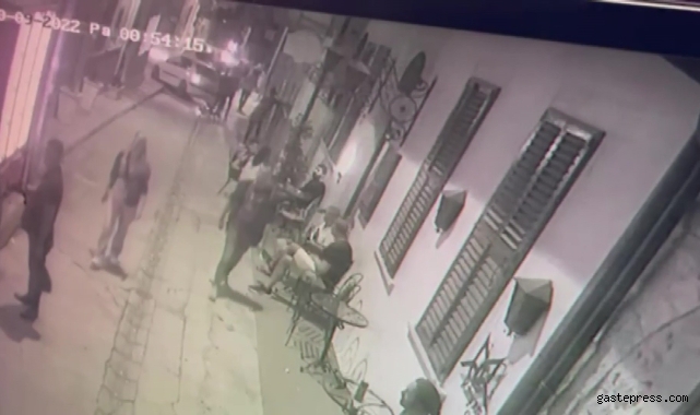 Hatay'da istek şarkıyı bilmeyen müzisyenin yüzünde şişe kırdılar!