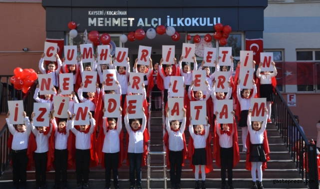 Kayseri Mehmet Alçı İlkokulu'nda 29 Ekim Cumhuriyet Bayramı coşkuyla kutlandı!