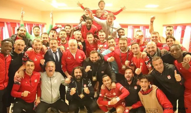 Sivasspor'dan CFR Cluj zaferi pozu!