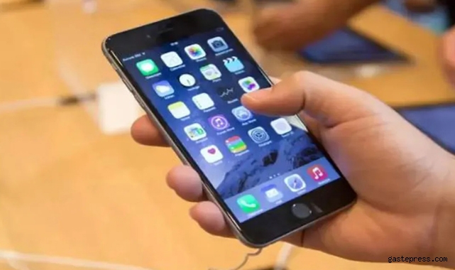Teknoloji devi Apple bir iPhone'nun daha fişini çekti!