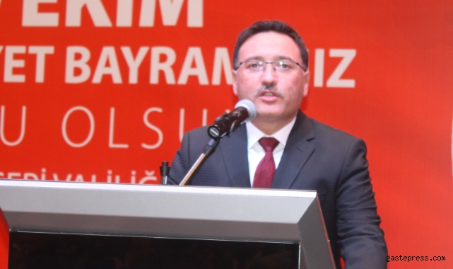 Vali Çiçek: "Kayseri ve Kayseri gibi şehirler olduğu sürece bu memleket asla tutsak edilemeyecektir"