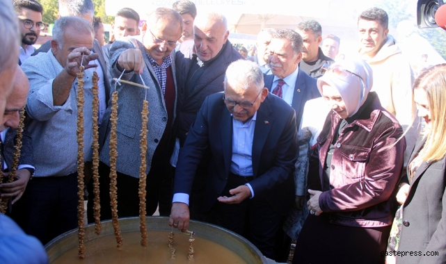 Yöresel Ürün 'Kedi Bacağı' Kocasinan'da tanıtıldı!