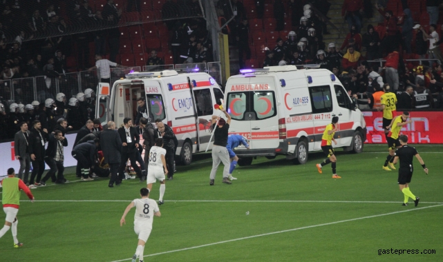 Altay kalecisine korner direğiyle vurarak yaralayan saldırgan tutuklandı!