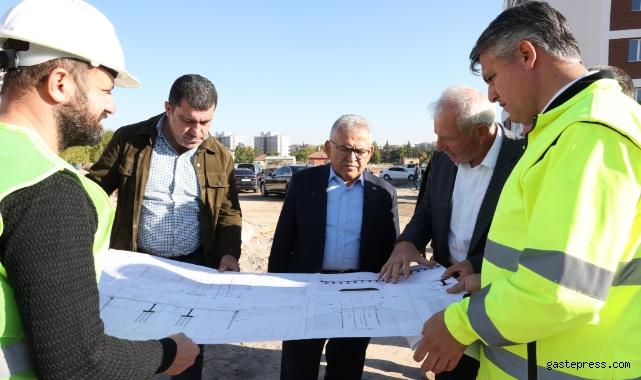 Başkan Büyükkılıç’tan üst geçit incelemes!