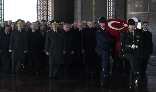 Devlet Erkanı Anıtkabir'de!