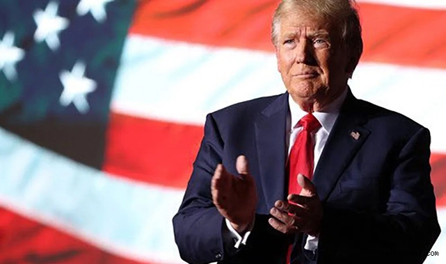 Donald Trump, 2024 ABD başkanlık seçimleri için adaylığını şimdiden ilan etti!