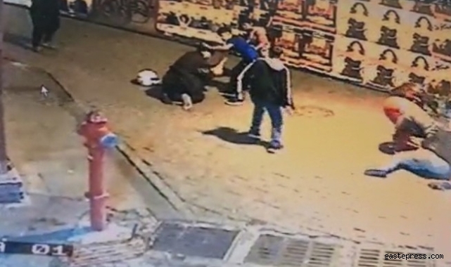 İstanbul'da akıl almaz olay, Para vermedi diye darp edilip bıçaklandılar!