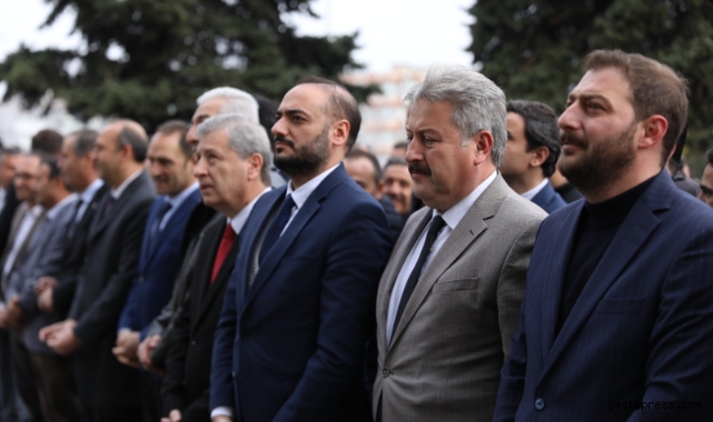 Kayseri Melikgazi Belediye personelinden Ata’ya saygı duruşu!
