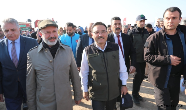 Kayseri’nin Denizi Kuşçu’da, ağaç dikme etkinliği gerçekleştirildi
