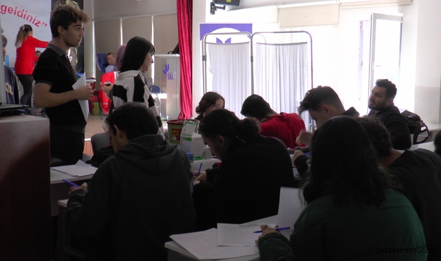 Kilim Sosyal Bilimler Lisesi öğrencilerinden örnek davranış! 