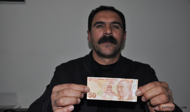 50 lirada sıfır olmadığını parasını sayarken fark etti!