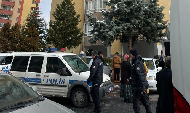 Cam silerken beton zemine düşen kadın hayatını kaybetti!