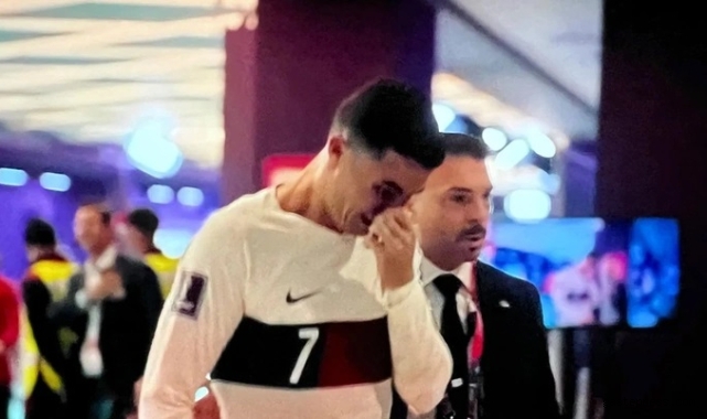 Cristiano Ronaldo, ağlayarak veda etti!